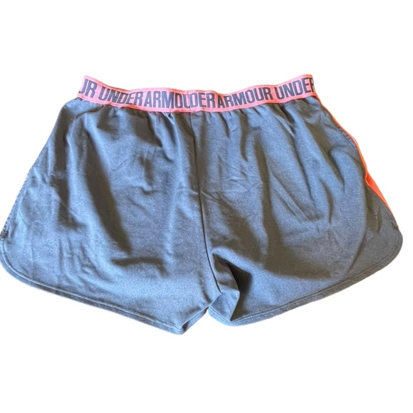 Under Armour Athletic Shorts Size XL - Picture 3 of 5